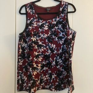 Simply Vera Vera Wang blouse / Size: Large